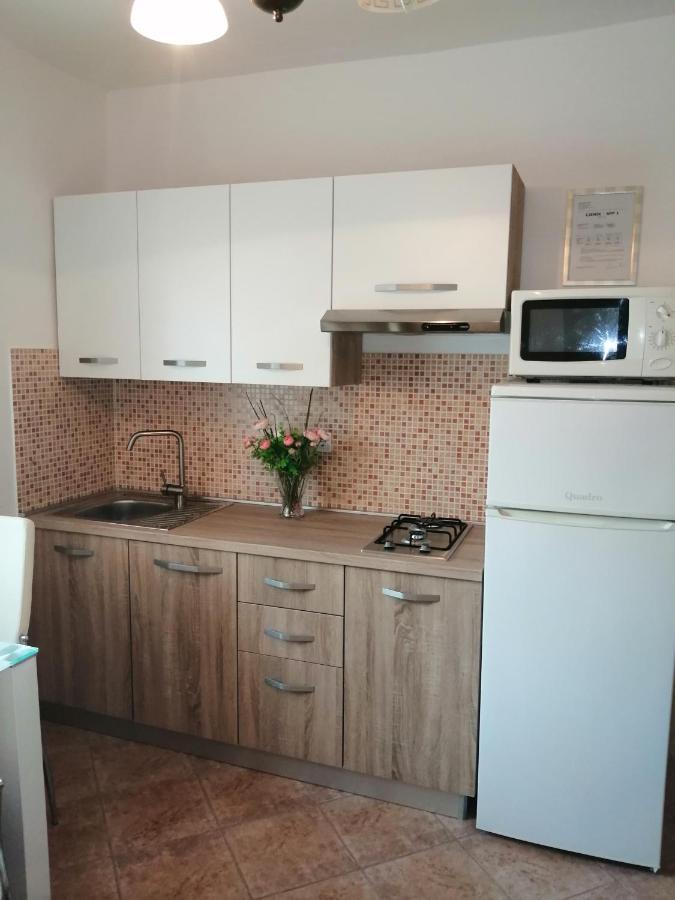 Apartments Villa Nona Umag Exterior photo