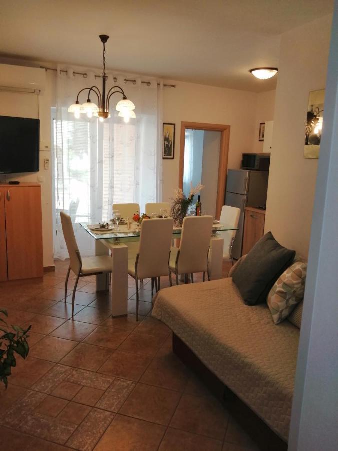 Apartments Villa Nona Umag Exterior photo