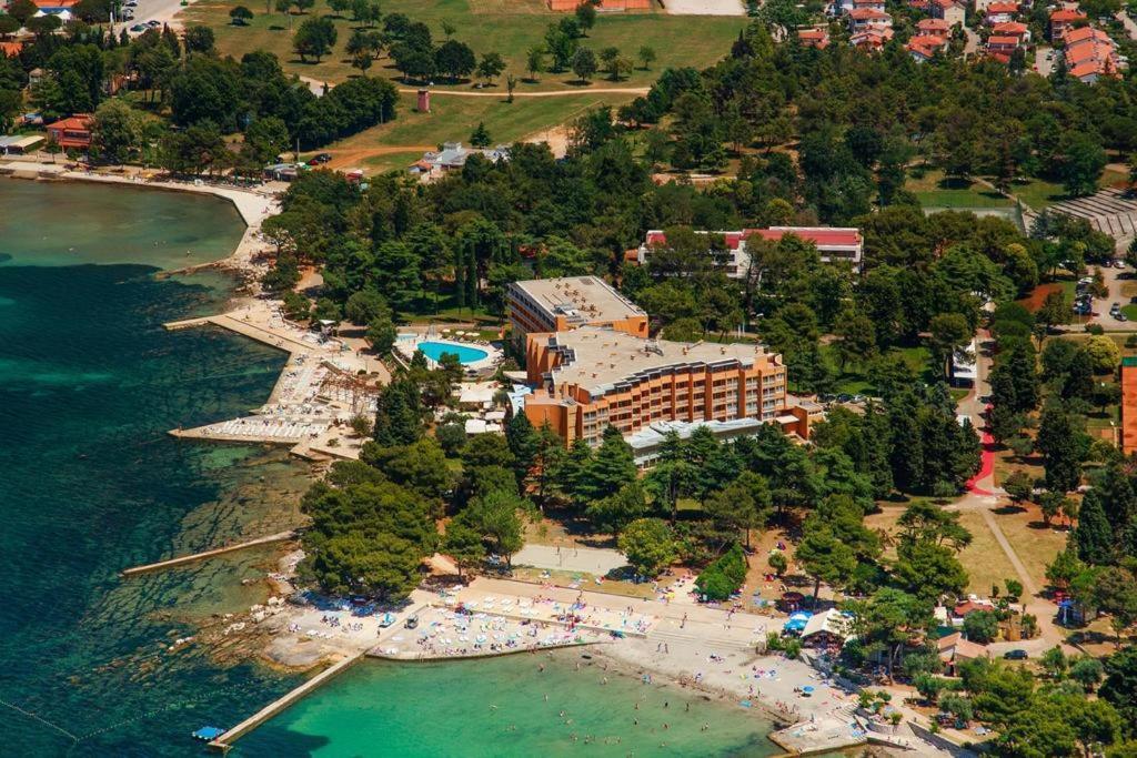 Apartments Villa Nona Umag Exterior photo