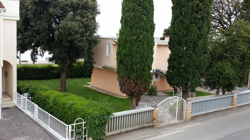 Apartments Villa Nona Umag Exterior photo