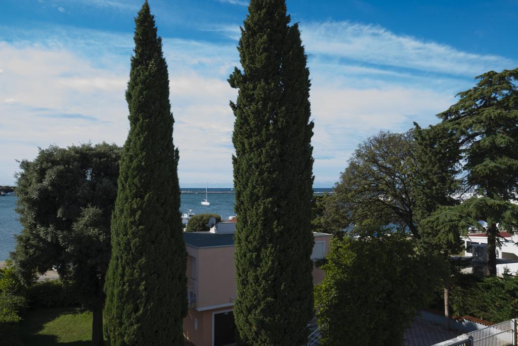 Apartments Villa Nona Umag Exterior photo