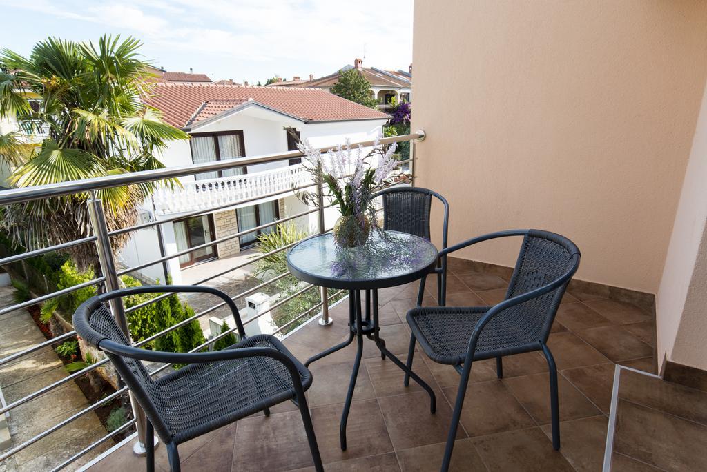 Apartments Villa Nona Umag Exterior photo