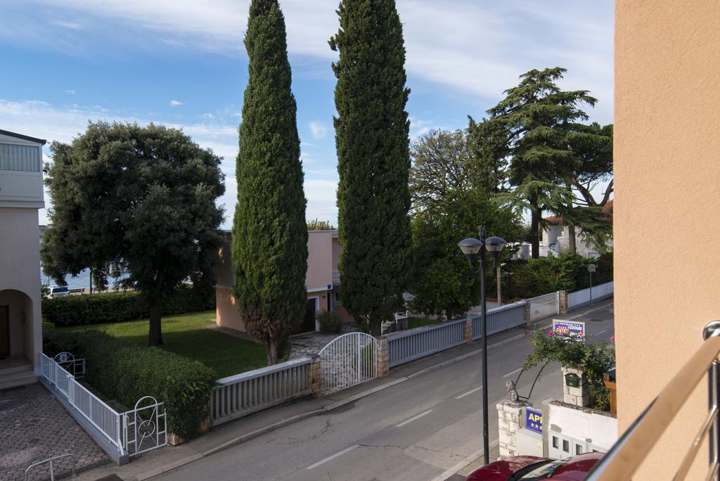 Apartments Villa Nona Umag Exterior photo